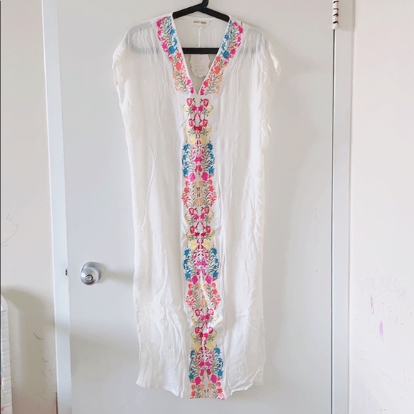 Embroidery floral dress - Picture 8 of 9